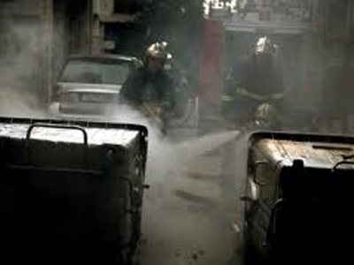 «Κάηκαν» κάδοι απορριμμάτων στην Πάτρα